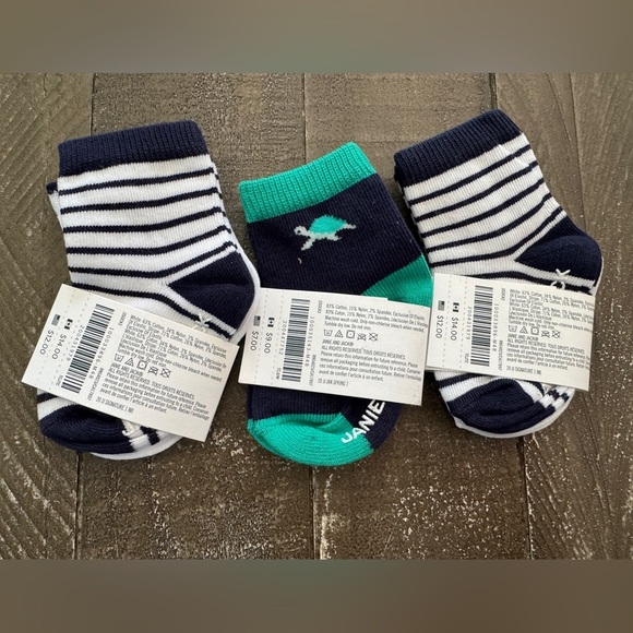 JANIE AND JACK NEW Boys Sock Bundle 3-6 months 2 packs of 2 and One Single - Picture 2 of 5